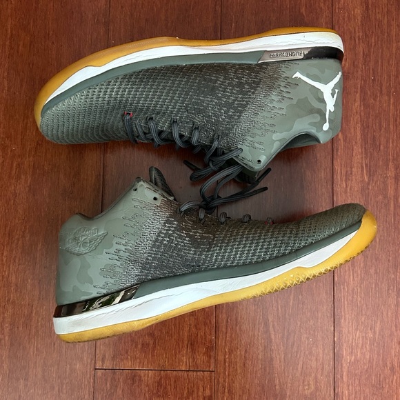 Air Jordan Flight Speed XXXI - Picture 4 of 12